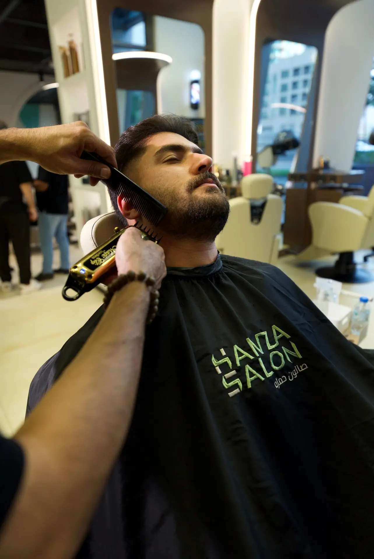 Beard grooming and styling for men in Dubai